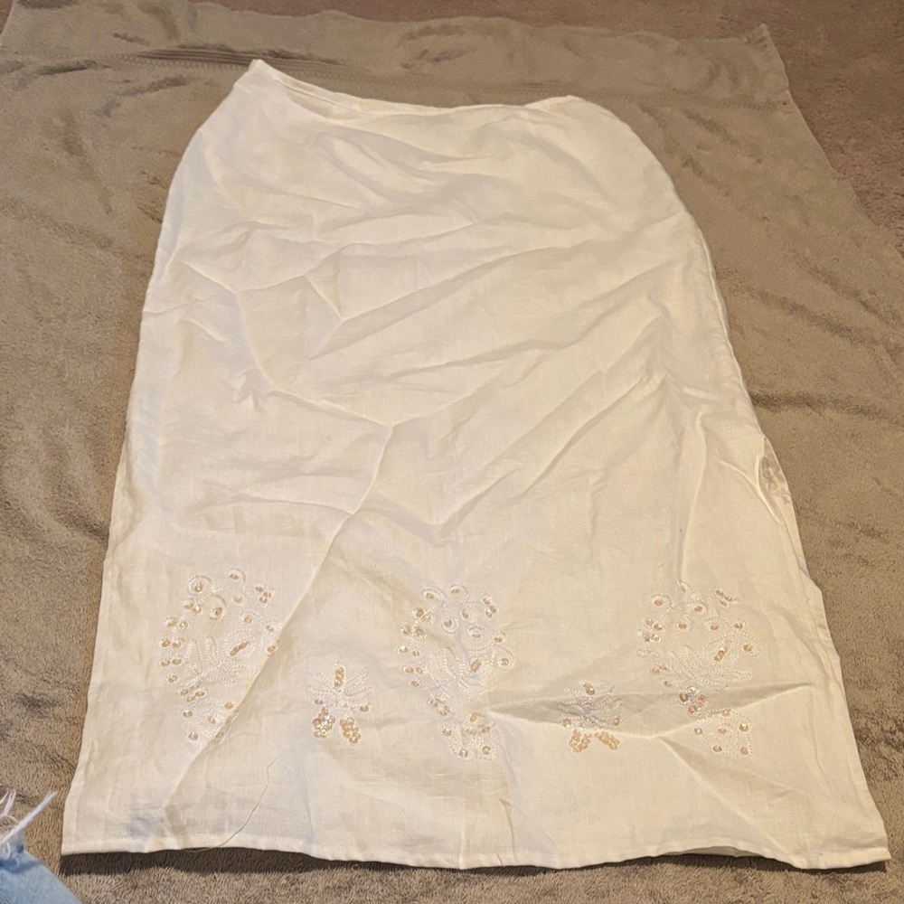 Chic Cream Embroidered A-Line Skirt